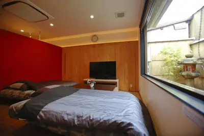 Image de Grande chambre à Gion avec jardin japonais privé