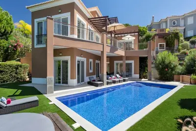 Image de Modern 4 Bedroom Villa in Vale do Lobo with private pool, WiFi and Sonos sound system - J168 - Almancil, Algarve