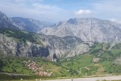 Image de Bejes. Picos de Europa. 5 personnes