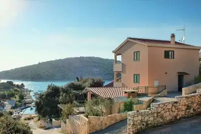 Image de Holiday house Tender near Trogir, jacuzzi