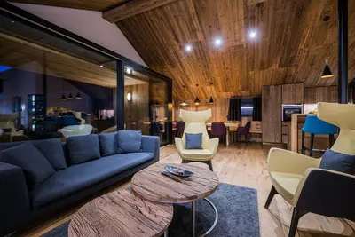 Image de Chalet \"Chalet Ortles\" avec vue sur le lac, terrasse privée et Wi-Fi