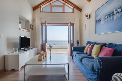 Maison de vacances tranquille \"Casa Jimena\" avec une vue sur la mer et la montagne fantastique