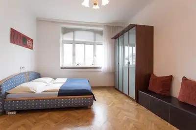 Image de Grand appartement lumineux pour 2 à 4 personnes dans un emplacement central