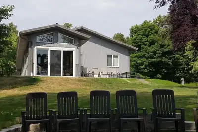 Image de Family friendly Birch Point vacation home on beautiful Big Bay