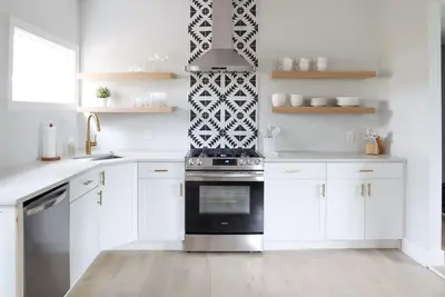 Image de Fraîchement rénové et situé au centre!