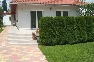 Image de Maison de vacances avec wifi et beau jardin