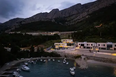 Image de Villa Forti Jedan - Villa moderne de 5 chambres - Villa soeur disponible - Vue sur la mer