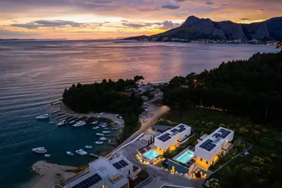 Image de Villa Forti Dva - Villa moderne de 5 chambres - Villa soeur disponible - Vue sur la mer