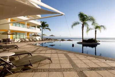 Image de Condo Vela Vista 1004 by Kivoya a Beautiful apartment only a few steps from the beach