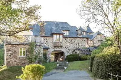 Image de Villa in Aveyron jacuzzi terrace tennis park
