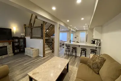 Image de Superbe maison de ville skis aux pieds avec bain à remous privé sur la haute montagne @ Kimberley Bc