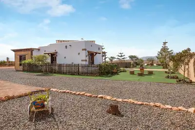 Image de Maison rurale écologique \"Laura\" avec terrasse, vue sur montagne et Wi-Fi