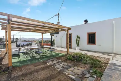 Image de Villa \"Bioenergika Luna\" avec Wi-Fi par fibre optique, terrasse, vue sur les montagnes et jardin