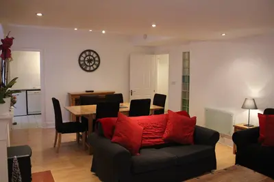 Image de Heart of Historic Old Town - Blair Street - Sleeps 6