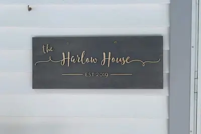 Image de Composé de deux maisons - Maison principale et maison d'hôtes Parfait pour les familles multiples!