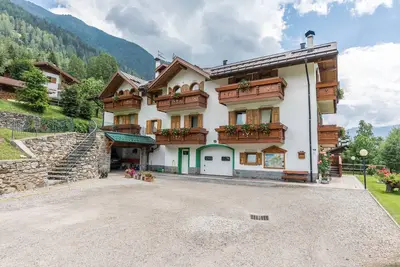 Image de Appartement \"Casa Bamby - Cevedale\" avec balcon, jardin et vue sur la montagne