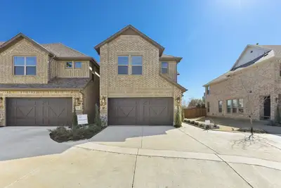 Image de Nouveau 3br / 2. 5ba Townhome juste à côté de George Bush Turnpike