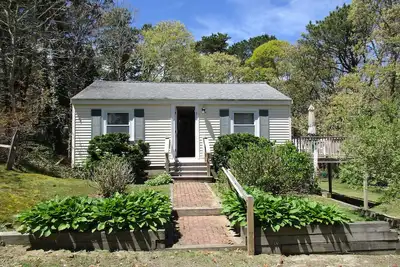 Image de Juste à côté, à quelques pas de la plage privée!