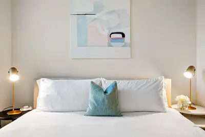 Image de Kasa | Arlington | Artistic 2bd/2ba Apartment