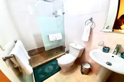 Image de Appartement spacieux et confortable avec vue sur la mer