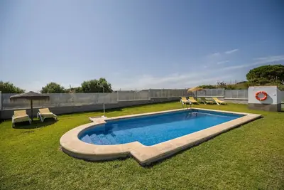 Image de Maison de vacances rurale \"El Mirador F\" avec piscine partagée, vues magnifiques, terrasse et Wi-Fi