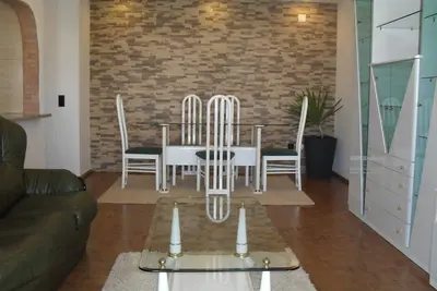 Image de Apartment on the main avenue with marina view