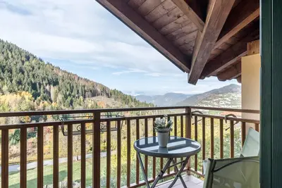 Image de Appartement 'Dimora La Quiete' avec vue sur montagne, terrasse privée et balcon