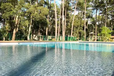 Image de Joli appartement dans une maison de vacances avec Wifi, climatisation, piscine, Tv, terrasse