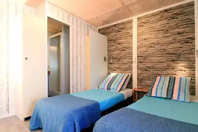 Image de Appartement dans une maison de vacances avec climatisation, piscine, Wifi, Tv, terrasse, parking