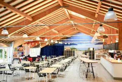 Image de Bel appartement dans une maison de vacances avec Wifi, piscine, terrasse, animaux admis, parking