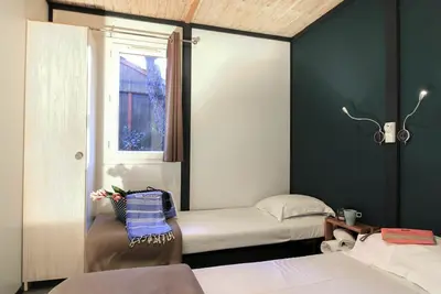 Image de Appartement dans une maison de vacances avec piscine, climatisation, Wifi, Tv, terrasse, parking