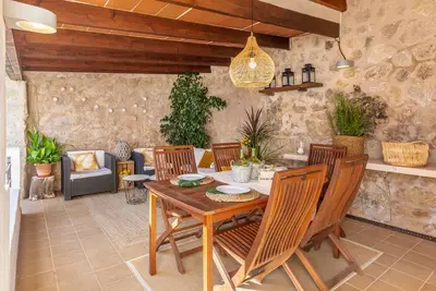 Image de Charmante maison \"Bonavista\" avec Wi-Fi, terrasses et vue sur la montagne ; parking disponible