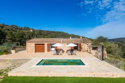 Image de Maison rurale \"Can Jaume\" avec piscine, terrasse, vue sur les montagnes et Wi-Fi