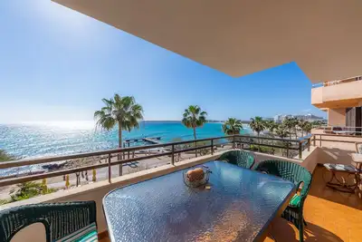 Appartement central sur la promenade de plage avec Wi-Fi et vue sur mer