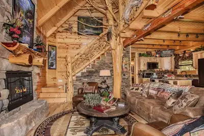 Image de Inégalée: Vues! Détails exquis partout, cinéma maison, foyer, Premier +, près des attractions!