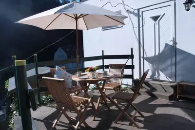 Image de Maison à deux étages avec lave-vaisselle et lave-linge