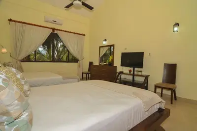 Image de Villa de luxe familiale avec chef et ménage