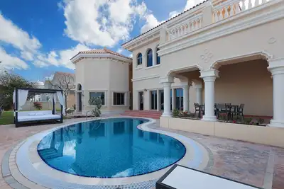 Image de Palm Jumeirah Beach Front Xl Villa w/Prvt Pool