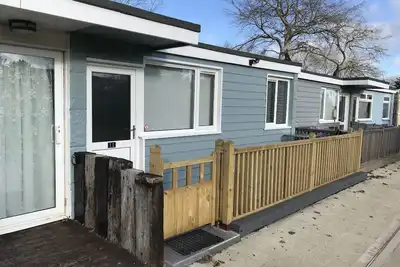 Image de Chalet 11, Sandown Bay, île de Wight, Dog Friendly, 4-6 personnes