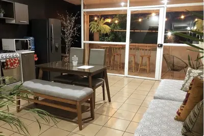 Image de Unique Design w/ Balcony String Light Vibe! ! Netflix, Disney+, Hbo Max & more! !