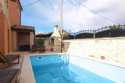 Image de Maison de vacances avec piscine et climatisation