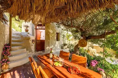Image de Cottage familial avec jardin idéal pour les amoureux de la nature