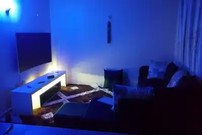 Image de Appartement sécurisé et serein avec Netflix et Internet haut débit