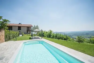 Image de Agréable appartement dans une maison de vacances avec piscine, climatisation, Wifi, Tv, patio