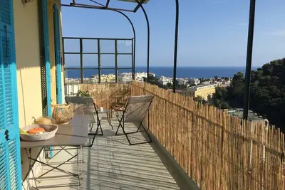 Image de Appartement de charme, vue mer dans Villa niçoise