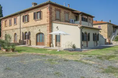 Image de Appartement dans une maison de vacances avec Wifi, climatisation, terrasse, animaux admis, parking