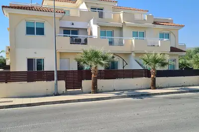 Image de Luxueux appartement spacieux de 2 chambres situé dans la belle station balnéaire de Kapparis.