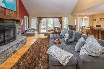 Image de Stay Montana - Maison de trois chambres dans une communauté calme avec vue sur le lac Flathead