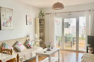 Image de Appartement 2 chambres Los Jameos. 4 couchages. 2 minutes à pied de la ville