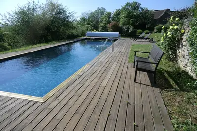 Image de Le Vigneron - Ferme qui surplombe des kilomètres de bois